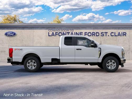 Oxford White 2027 Ford F-250 XLT