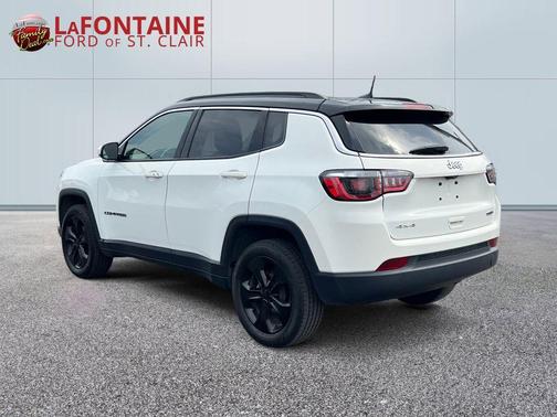 White Clearcoat 2019 Jeep Compass Latitude