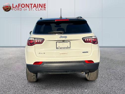 White Clearcoat 2019 Jeep Compass Latitude