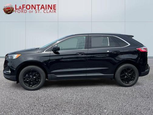 Black Metallic 2024 Ford Edge SEL