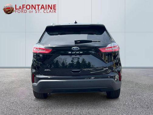 Black Metallic 2024 Ford Edge SEL