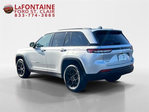 2024 Jeep Grand Cherokee Laredo