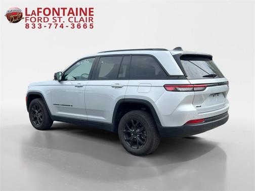 2024 Jeep Grand Cherokee Laredo