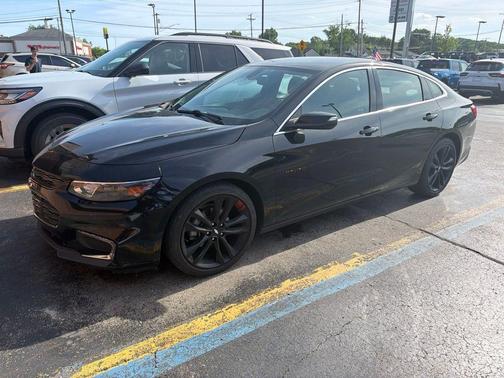 Black Metallic 2018 Chevrolet Malibu LT