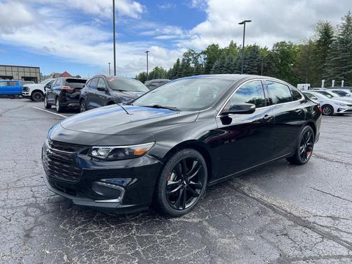 Black Metallic 2018 Chevrolet Malibu LT