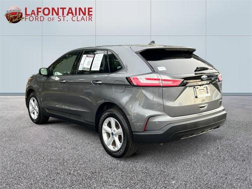 2022 Ford Edge SE