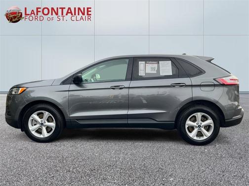 2022 Ford Edge SE