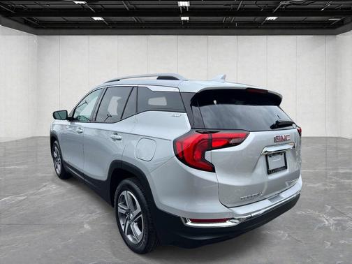 Quicksilver Metallic 2019 GMC Terrain SLT