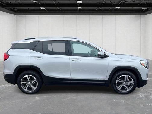 Quicksilver Metallic 2019 GMC Terrain SLT
