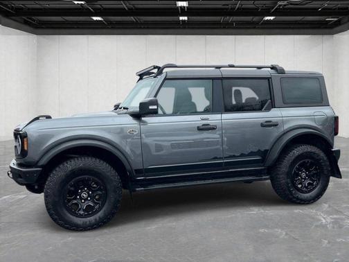 Gray Metallic 2022 Ford Bronco Wildtrak