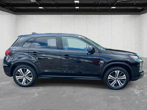 Labrador Black Pearl 2022 Mitsubishi Outlander Sport 2.0 ES