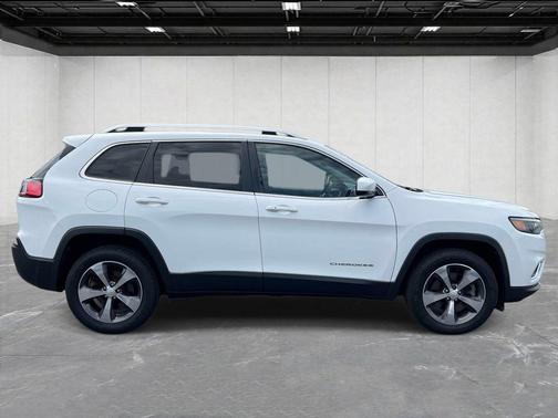 Bright White Clearcoat 2019 Jeep Cherokee Limited