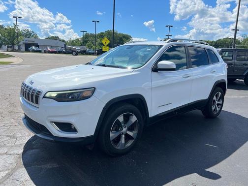 Bright White Clearcoat 2019 Jeep Cherokee Limited