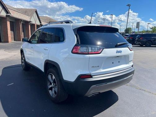 Bright White Clearcoat 2019 Jeep Cherokee Limited