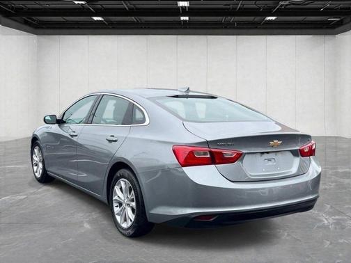 Sterling Gray Metallic 2023 Chevrolet Malibu LT