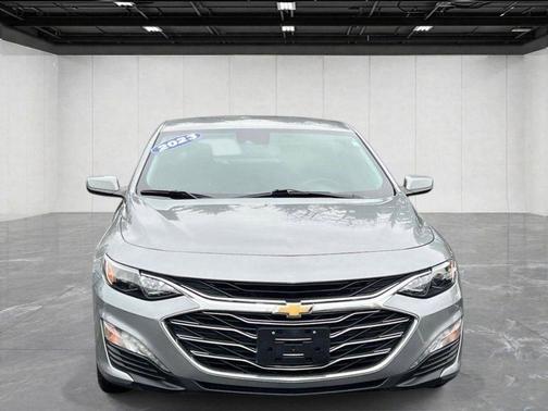 Sterling Gray Metallic 2023 Chevrolet Malibu LT