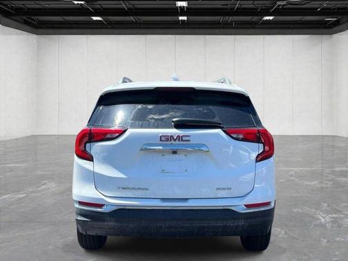 Summit White 2020 GMC Terrain SLT