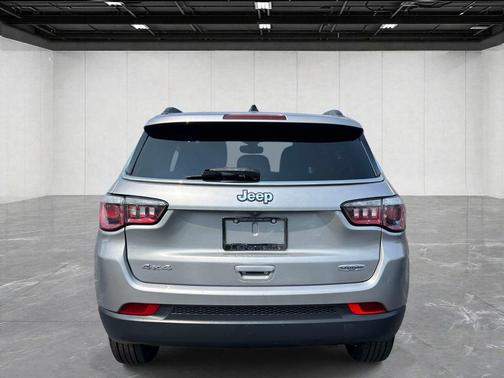 Billet Silver Metallic 2020 Jeep Compass Latitude