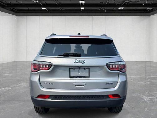 Billet Silver Metallic 2020 Jeep Compass Latitude