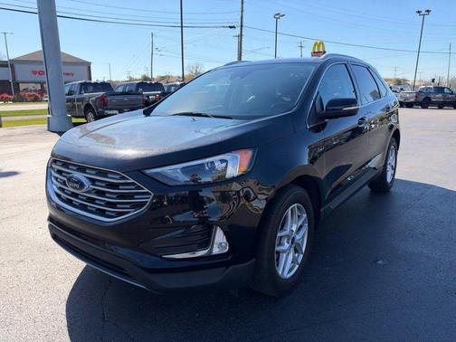 Black Metallic 2022 Ford Edge SEL