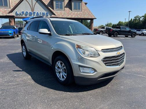Champagne Silver 2016 Chevrolet Equinox LT