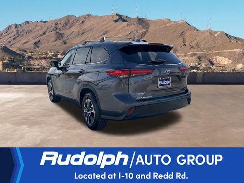 2022 Toyota Highlander Hybrid XLE