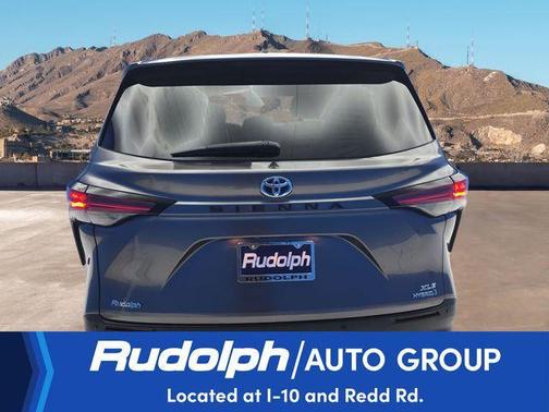 Predawn Gray Mica 2022 Toyota Sienna XLE