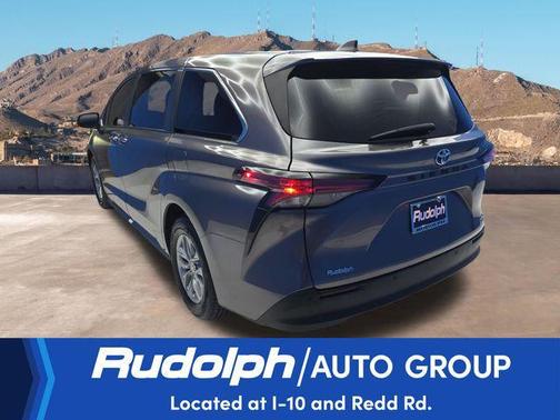 Predawn Gray Mica 2022 Toyota Sienna XLE