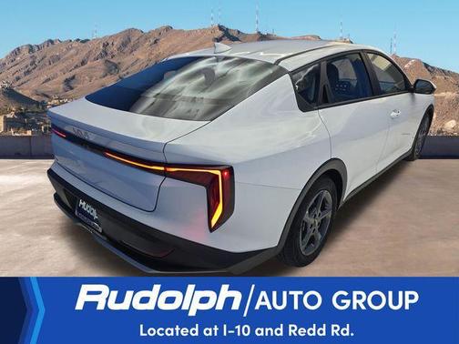 Snow White Pearl 2025 Kia K4 LXS