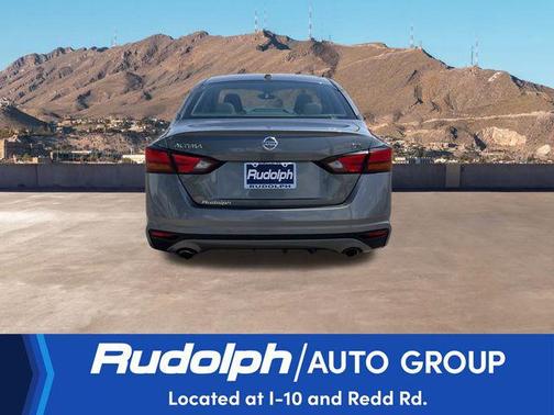 2021 Nissan Altima SR FWD