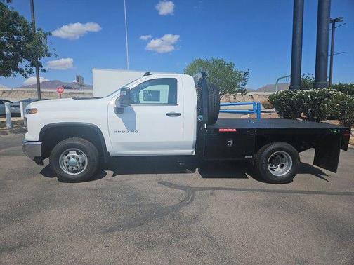 2025 Chevrolet Silverado 3500 WT