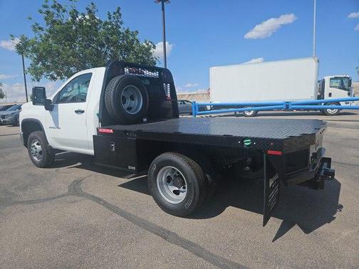 2025 Chevrolet Silverado 3500 WT