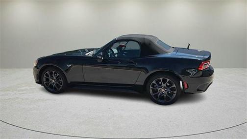 2017 FIAT 124 Spider Base
