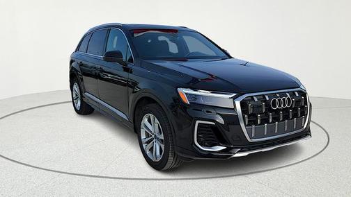 2025 Audi Q7 55 Premium Plus