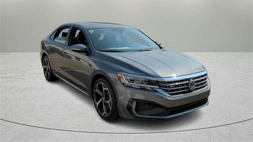 2021 Volkswagen Passat 2.0T R-Line