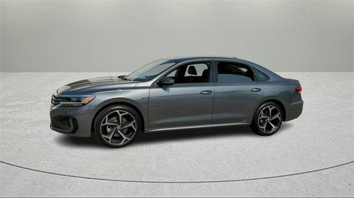 2021 Volkswagen Passat 2.0T R-Line