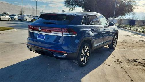 2025 Volkswagen Atlas Cross Sport 2.0T SE w/Technology