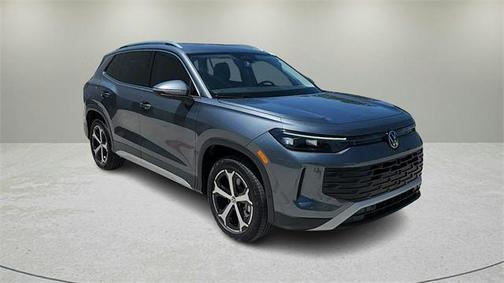 2025 Volkswagen Tiguan 2.0T SE 4MOTION