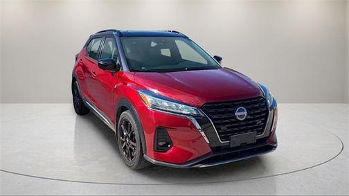 2022 Nissan Kicks SR