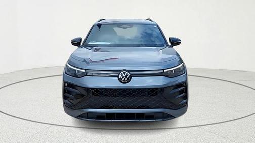 platinum gray metallic 2026 Volkswagen Tiguan 2.0T SE R-Line Black