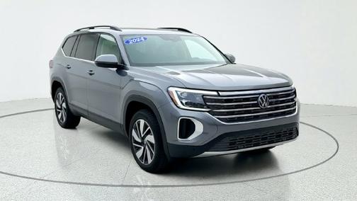 Platinum Gray Metallic 2024 Volkswagen Atlas 2.0T SE w/ Technology