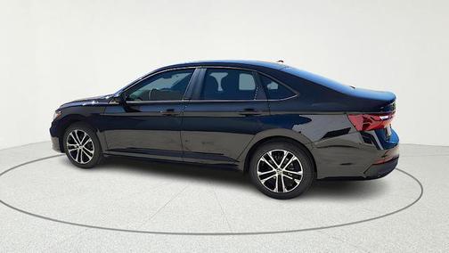Deep Black Pearl 2026 Volkswagen Jetta 1.4T S
