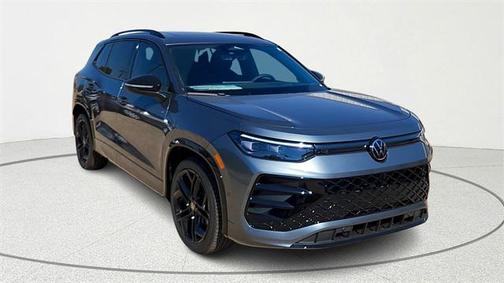 2025 Volkswagen Tiguan 2.0T SE R-Line Black