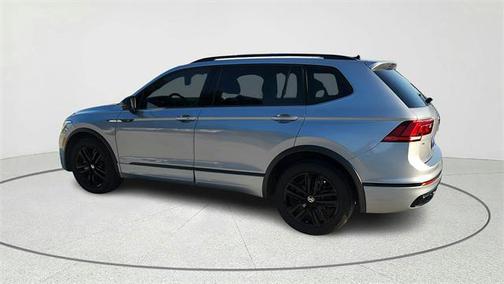 2022 Volkswagen Tiguan 2.0T SE R-Line Black 4MOTION