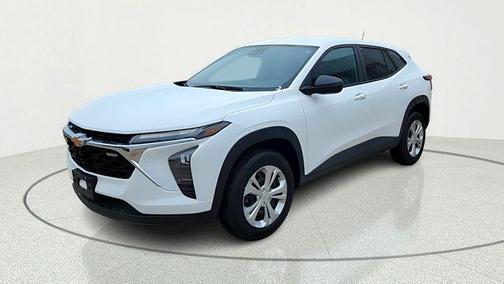 Summit White 2025 Chevrolet Trax LS