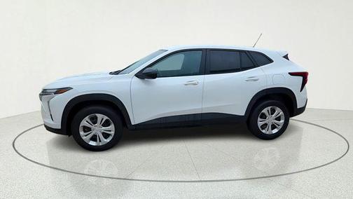 Summit White 2025 Chevrolet Trax LS