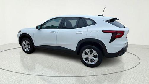 Summit White 2025 Chevrolet Trax LS