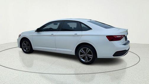 Oryx White Pearl 2022 Volkswagen Jetta 1.5T SE