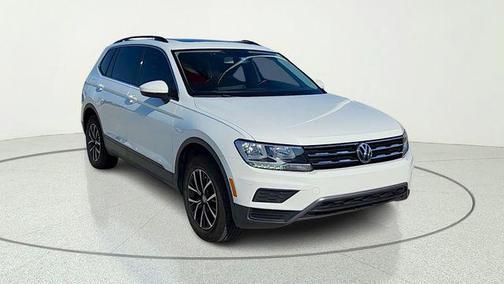 White 2019 Volkswagen Tiguan 2.0T SE