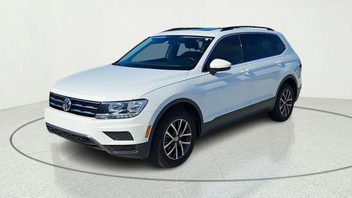 White 2019 Volkswagen Tiguan 2.0T SE